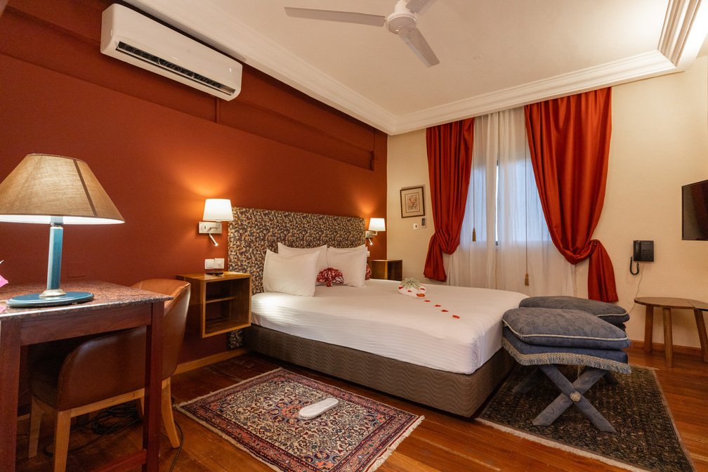 Golden Hill Parker Hotel