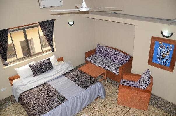 Sleepy Hippo Hotel