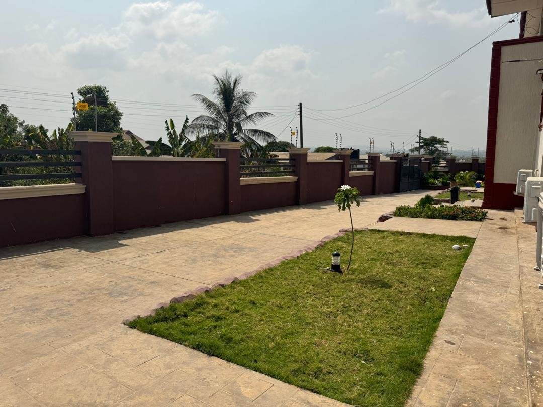 Winnie Max Guest House