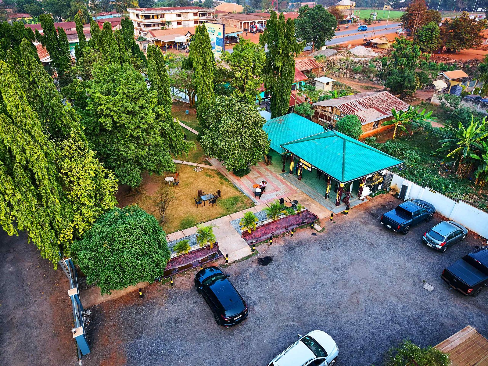 Pomaa Regent Hotel