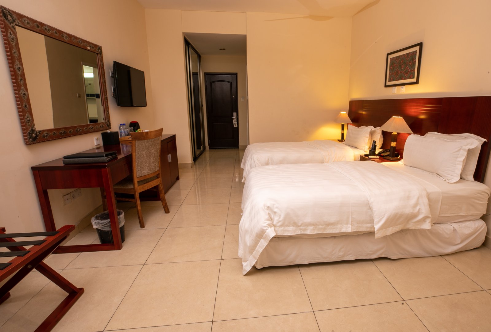 La-Palm Royal Beach Hotel