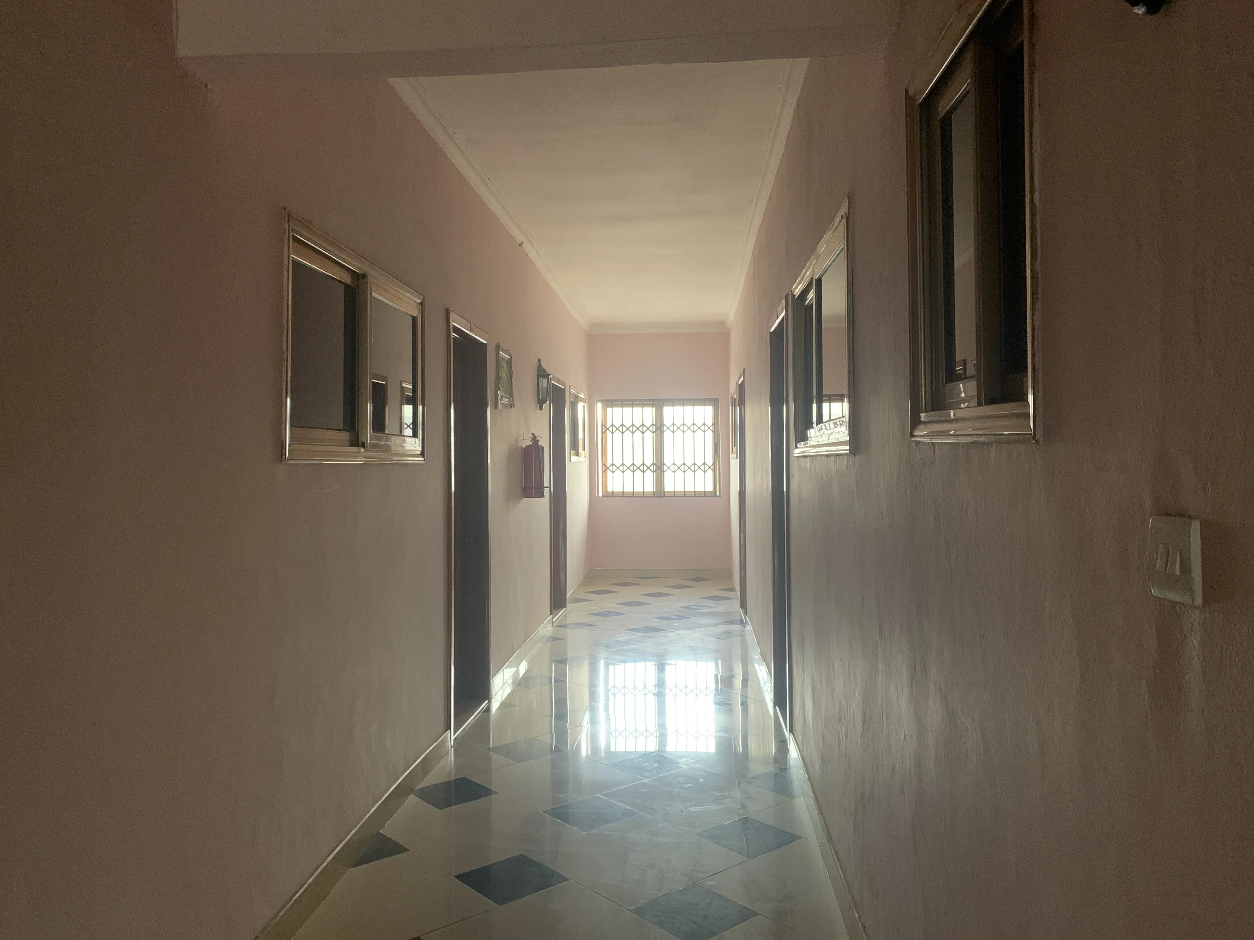 Primavera Hotel