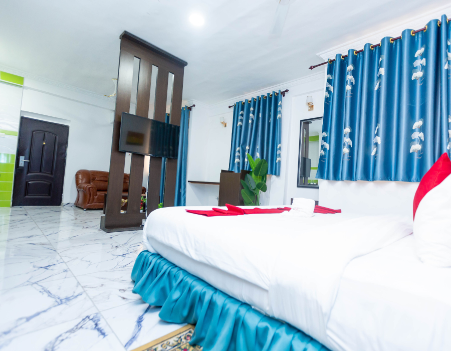 Sky Plus Hotel & Resort
