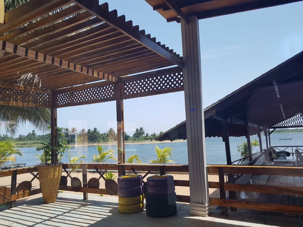 Maks Resort