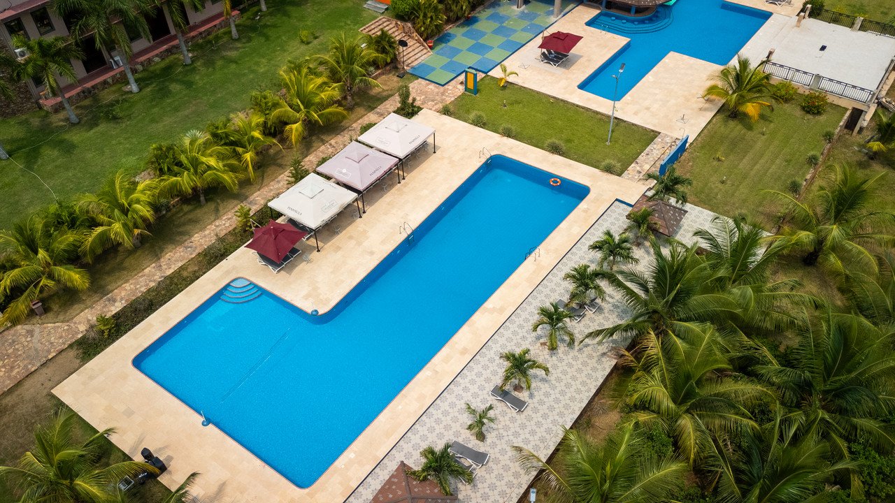 The Peninsula Resort