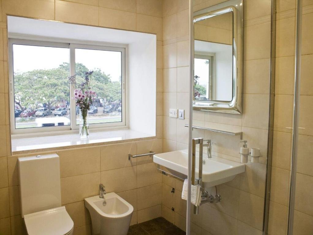 Axis Suites