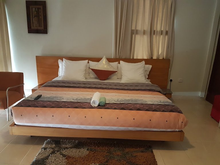 Green Oak hotel