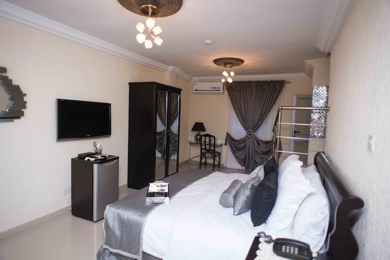 The Ritzz Exclusive Guesthouse