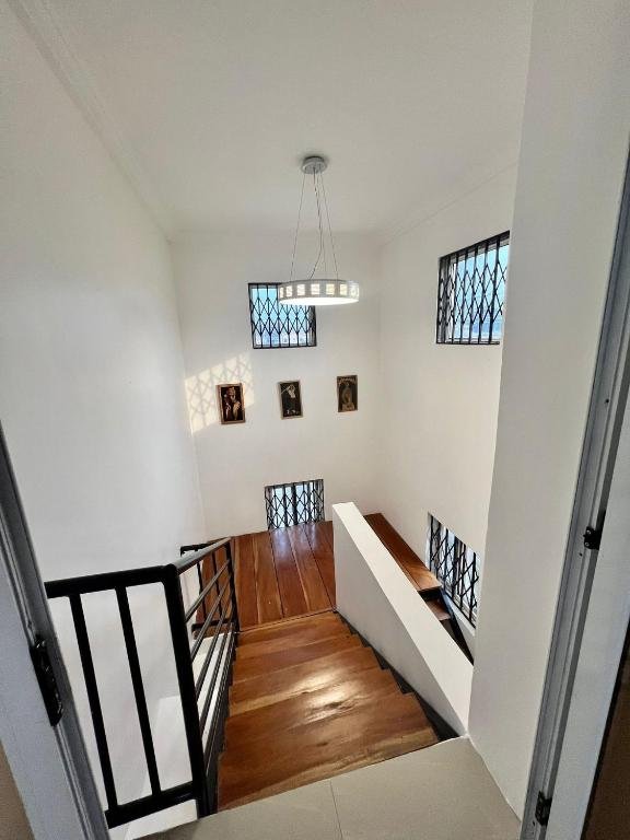 London Court