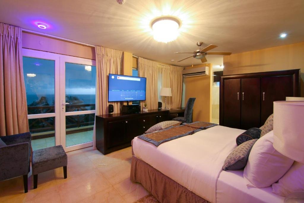 Best Western Plus Hotel